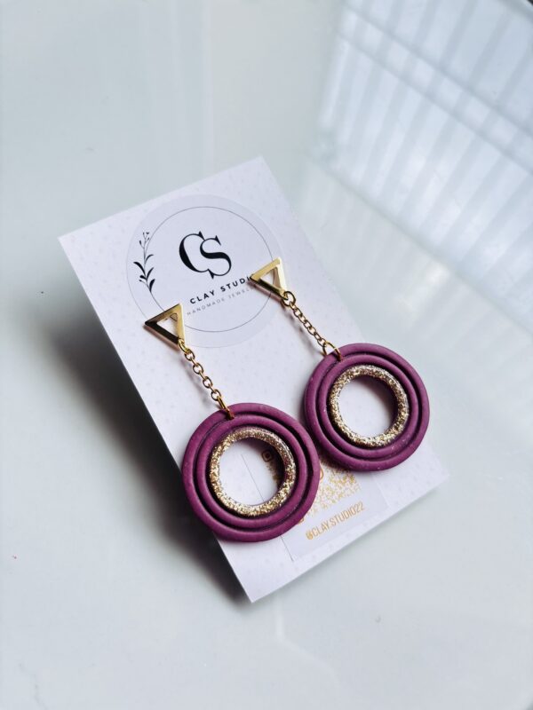 Round Circle Magenta Chain