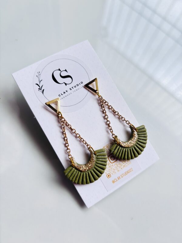 Mehandi Green Moon with chain